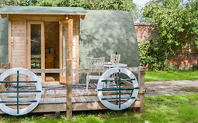 The Squirrels Strelley Barn
